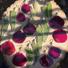 Load image into Gallery viewer, Fern Botanical Earrings
